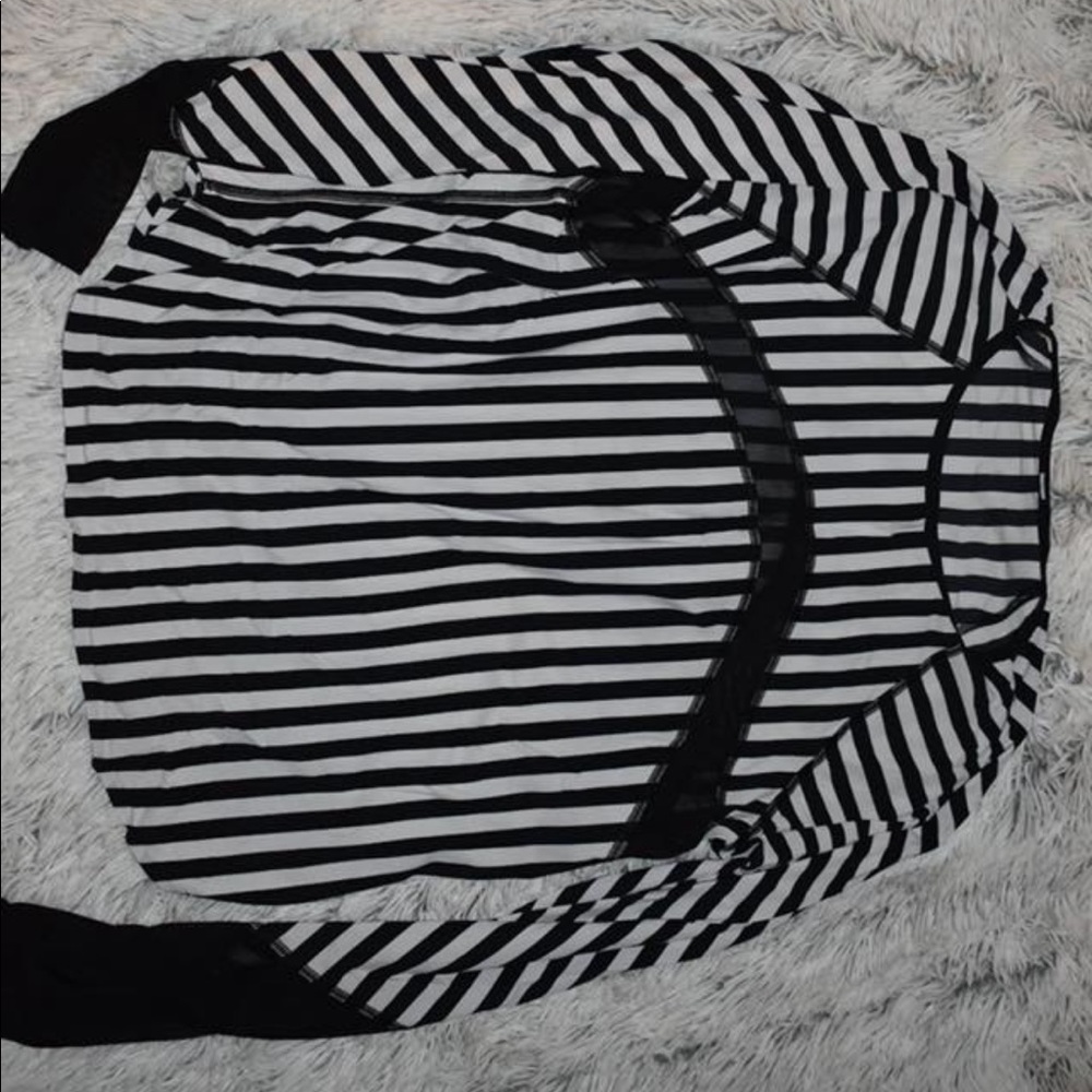 Lululemon top